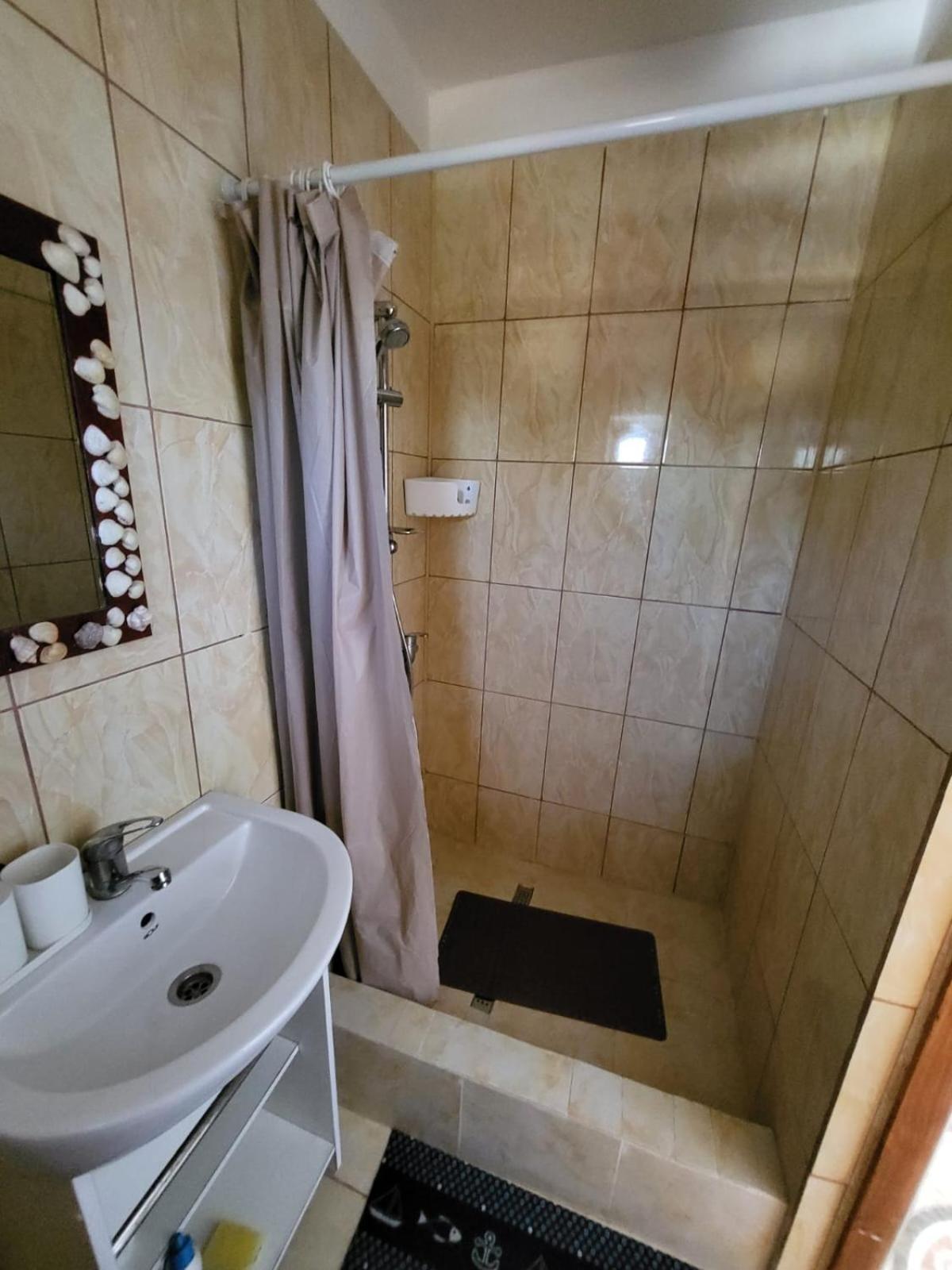Vila Hipo Venus Luaran gambar